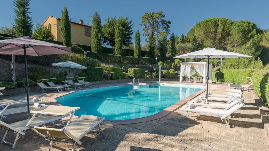 VILLA GINESTRAIO