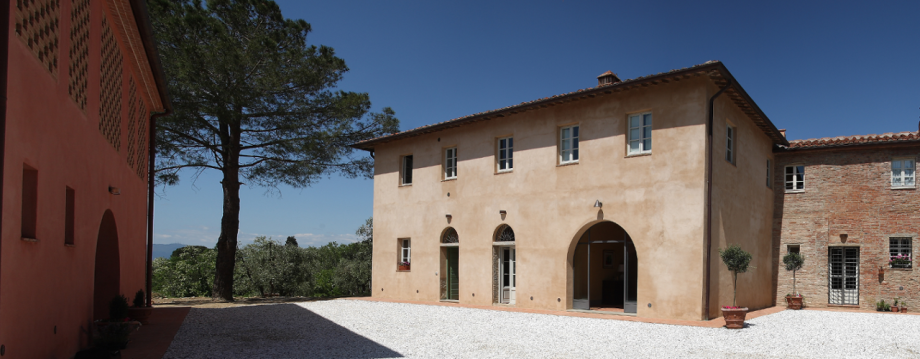 PODERE LA CASA FARM HOUSE