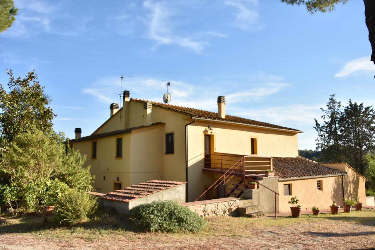 PODERE LE TOMBE FARM HOUSE